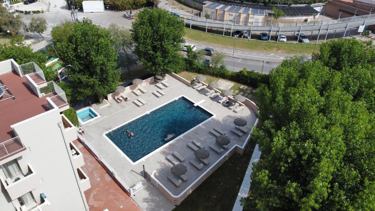 St Gregory Park Hotel