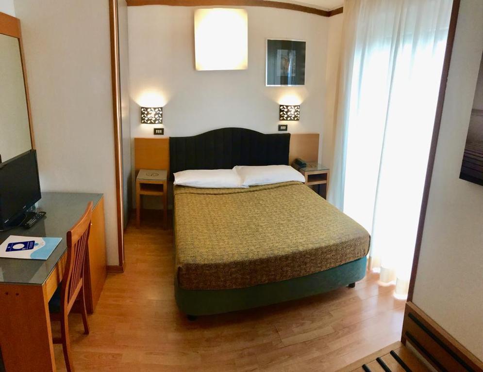 St Gregory Park Hotel 4*
