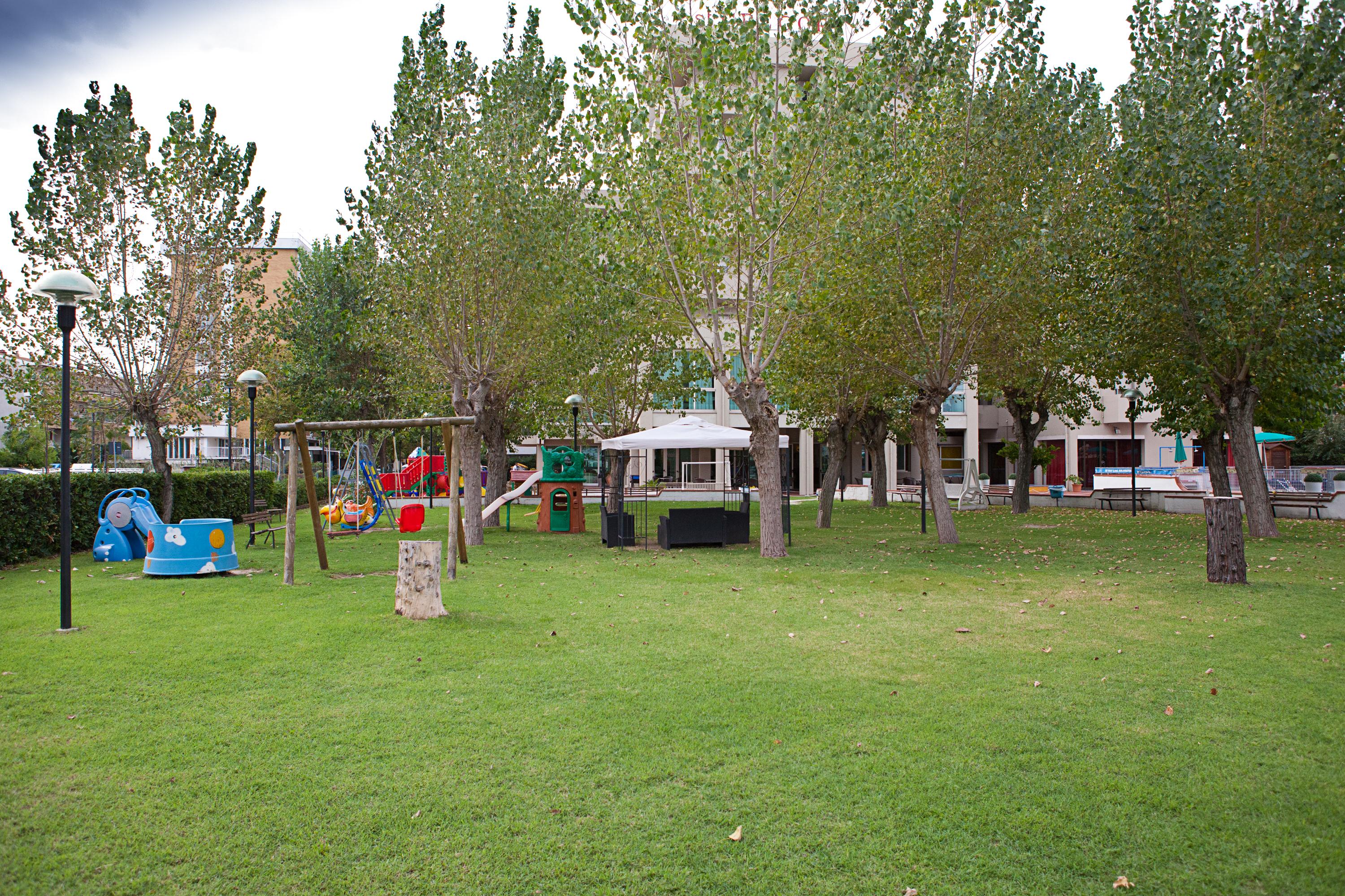 St Gregory Park Hotel 4*